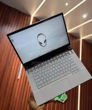 Laptop Alienware M15 16GB Intel Core i7 SSD 1T