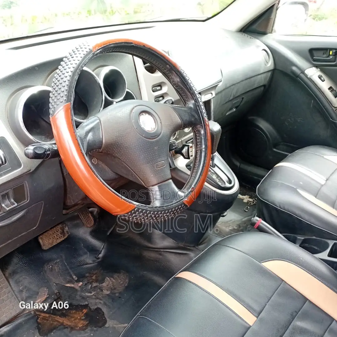 Pontiac Vibe 2007 Brown
