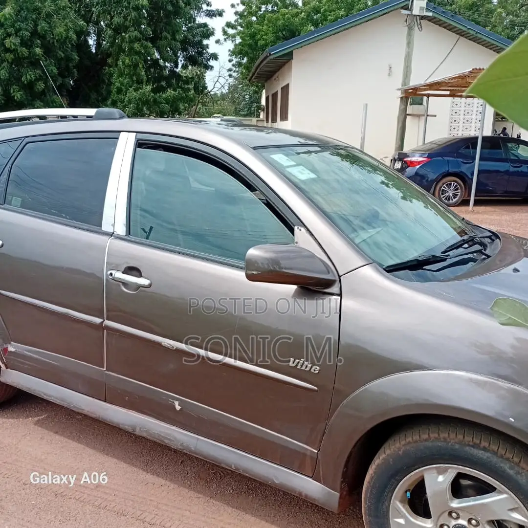 Pontiac Vibe 2007 Brown