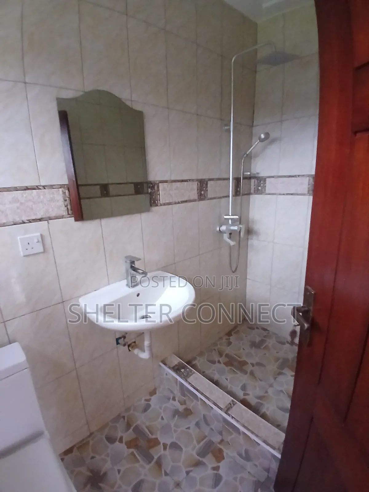 6bdrm House in Oyarifa Focos, Owusu Ansah for rent