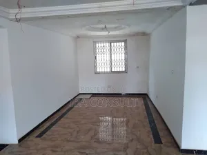 9bdrm House in Mayera, Pokuase for sale