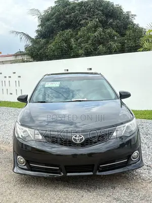 Toyota Camry SE 4dr Sedan (2.5L 4cyl 6A) 2014 Black