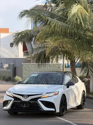 Toyota Camry XSE 2022 White