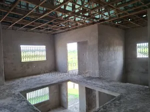 5bdrm House in New Aduapong, Kumasi Metropolitan for sale