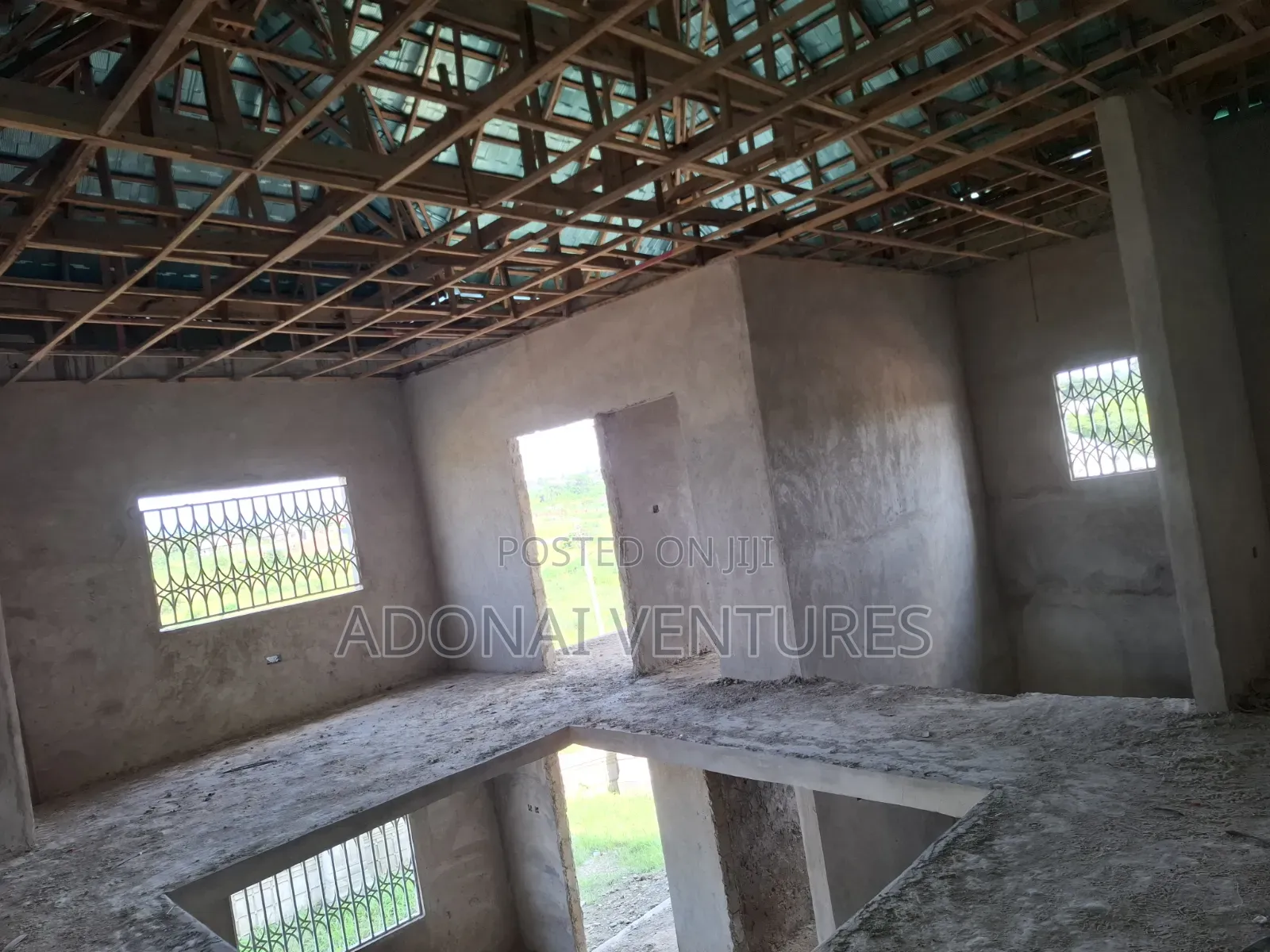 5bdrm House in New Aduapong, Kumasi Metropolitan for sale