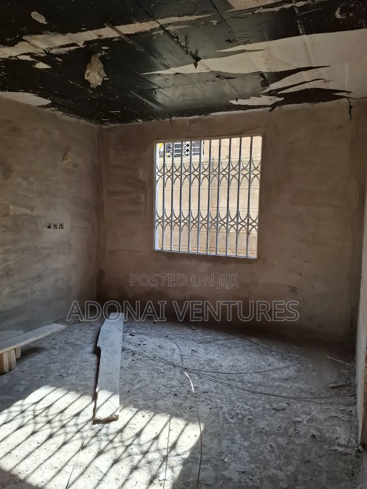 5bdrm House in New Aduapong, Kumasi Metropolitan for sale