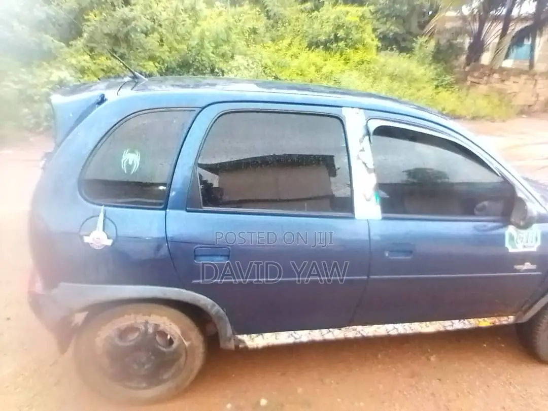 Opel Corsa 1.0 Eco Easytronic 2001 Blue