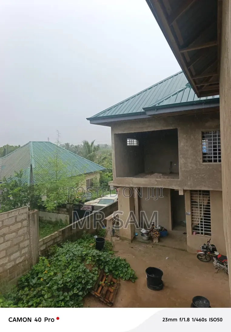 7bdrm House in Sam Properties, Opeikuma for sale