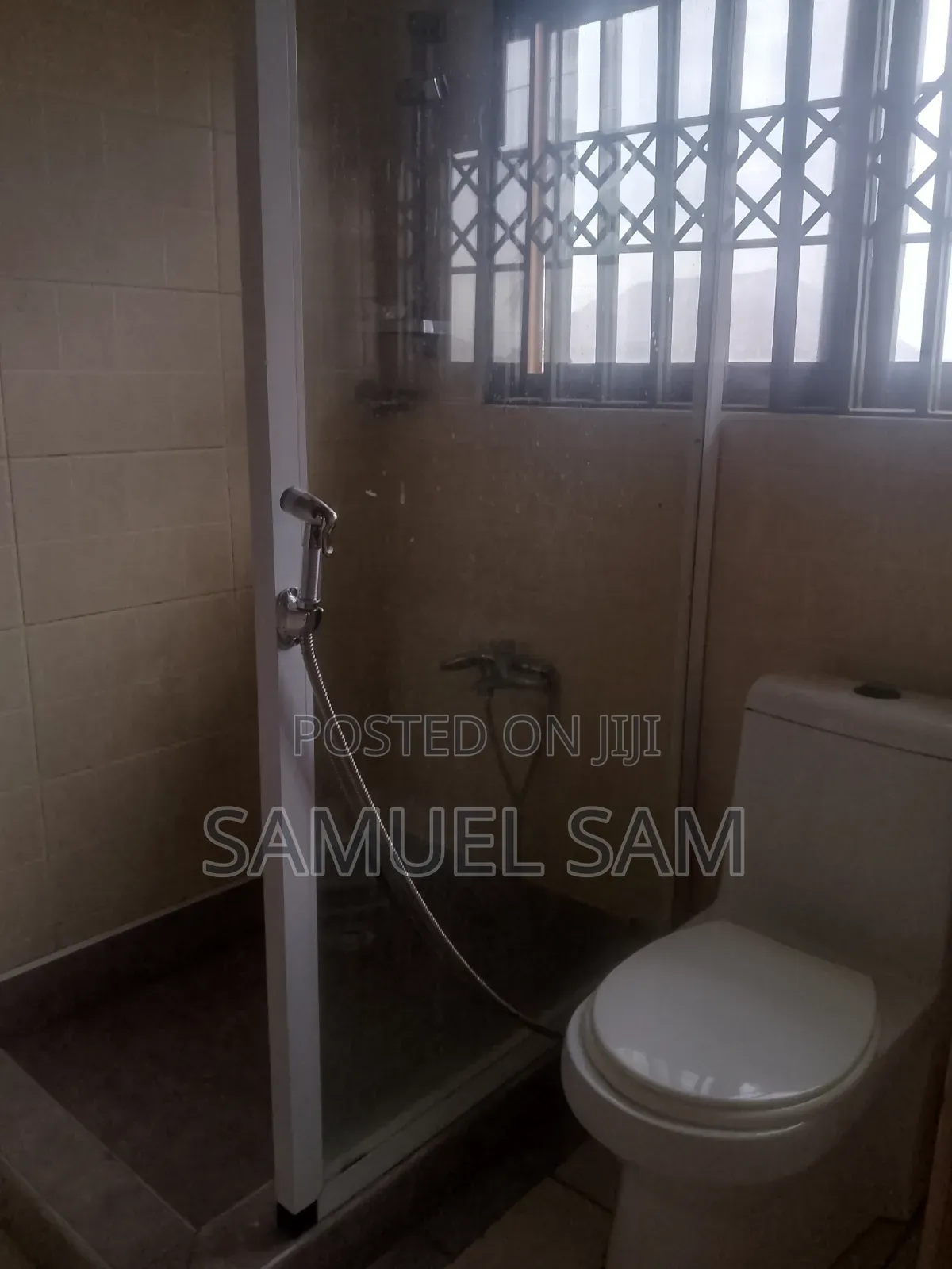 4bdrm House in Tema Community 11 for rent