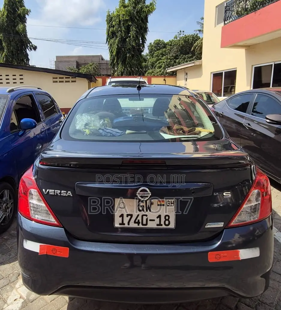 Nissan Versa 1.6 S 4dr Sedan (1.6L 4cyl 4A) 2015 Blue