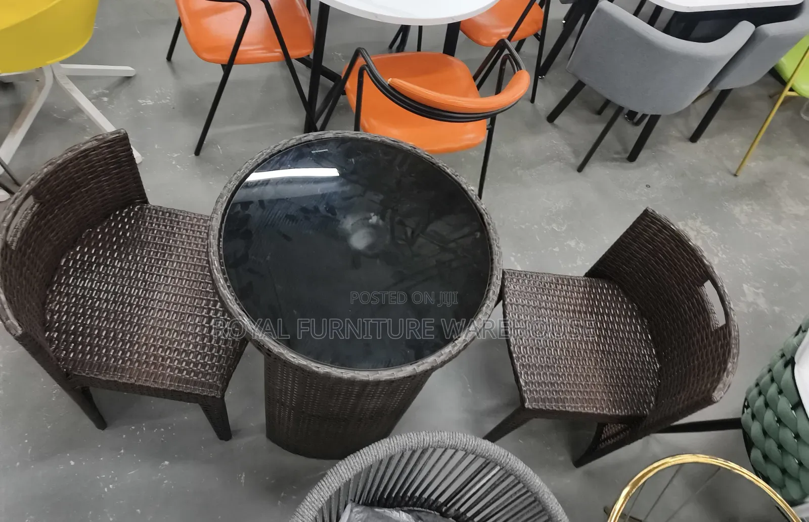 Space-Saving Round Rattan Bistro Set,(2 Seater Dining Set)