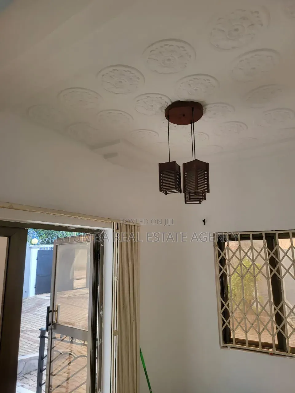 4bdrm House in Tantra Hills Accra., Ola Achool Area for rent