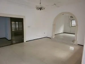 4bdrm House in Tantra Hills Accra., Ola Achool Area for rent