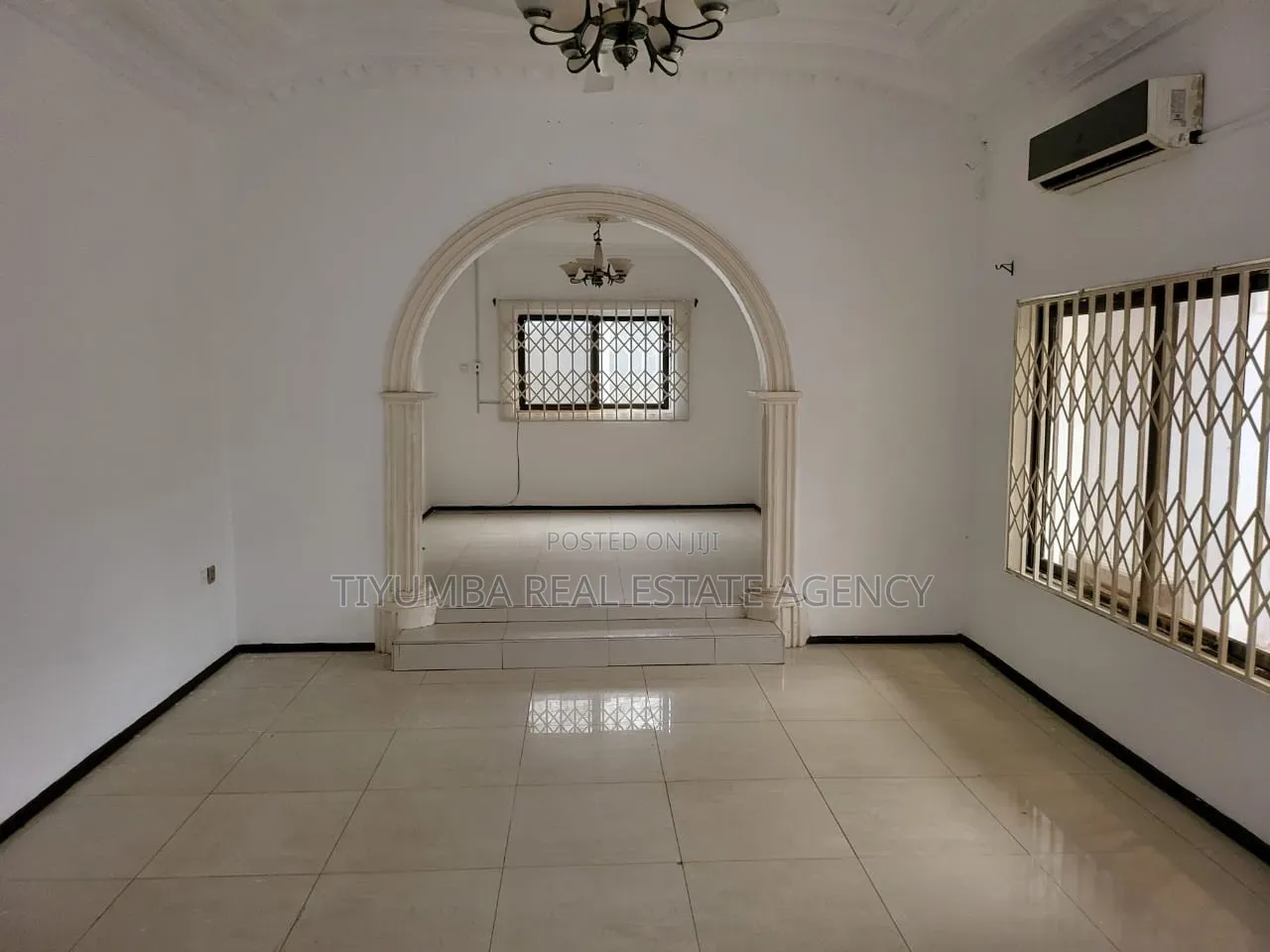 4bdrm House in Tantra Hills Accra., Ola Achool Area for rent