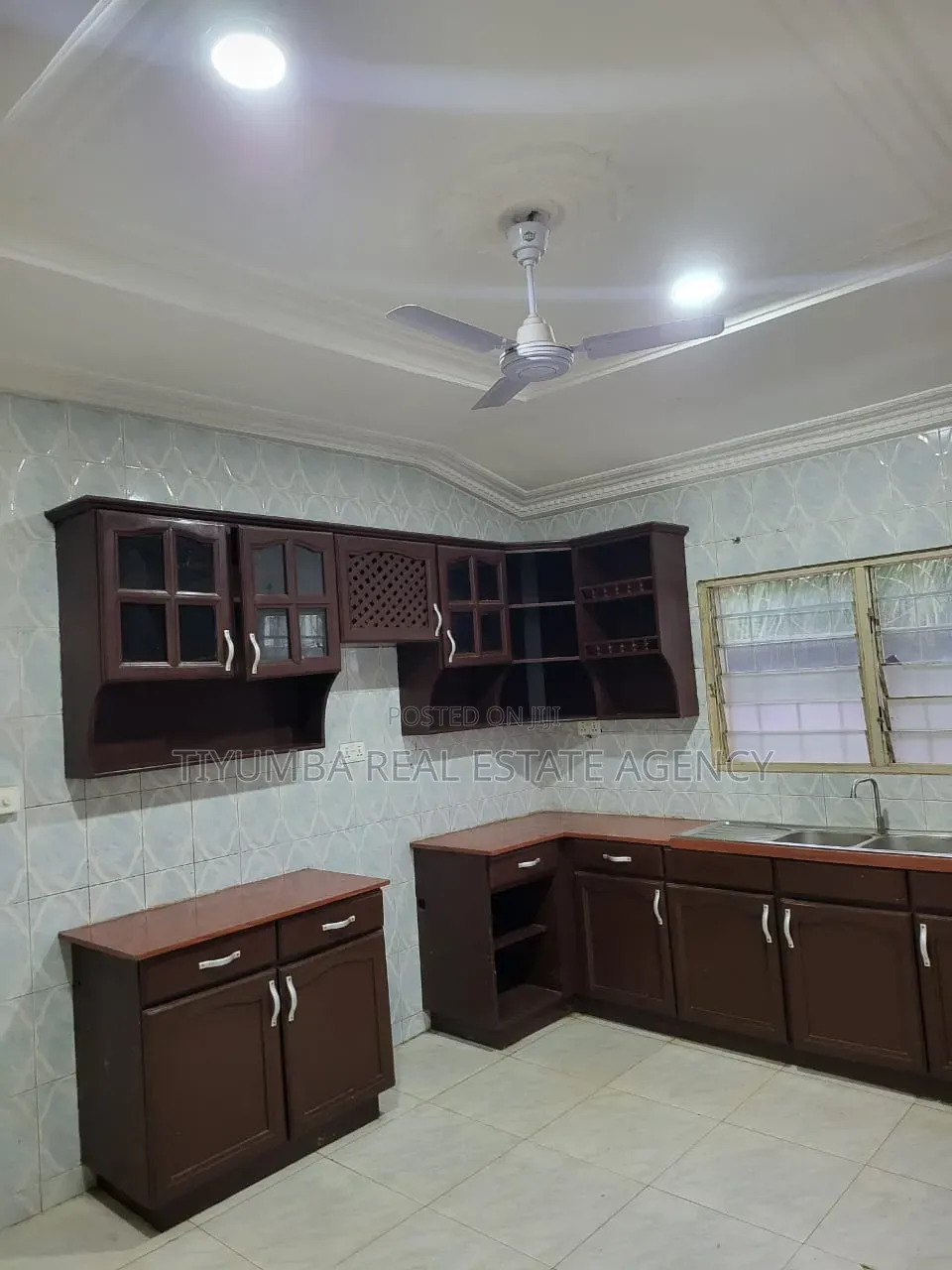 4bdrm House in Tantra Hills Accra., Ola Achool Area for rent