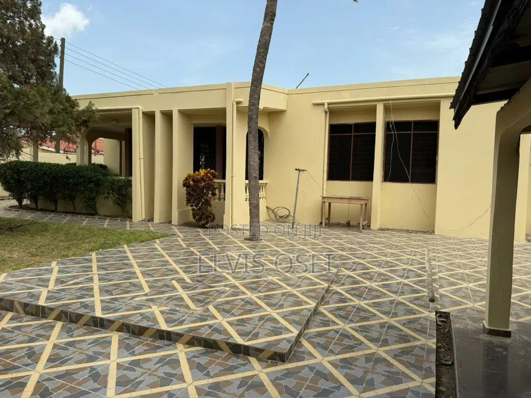 4bdrm House in West Land, Accra Metropolitan for rent