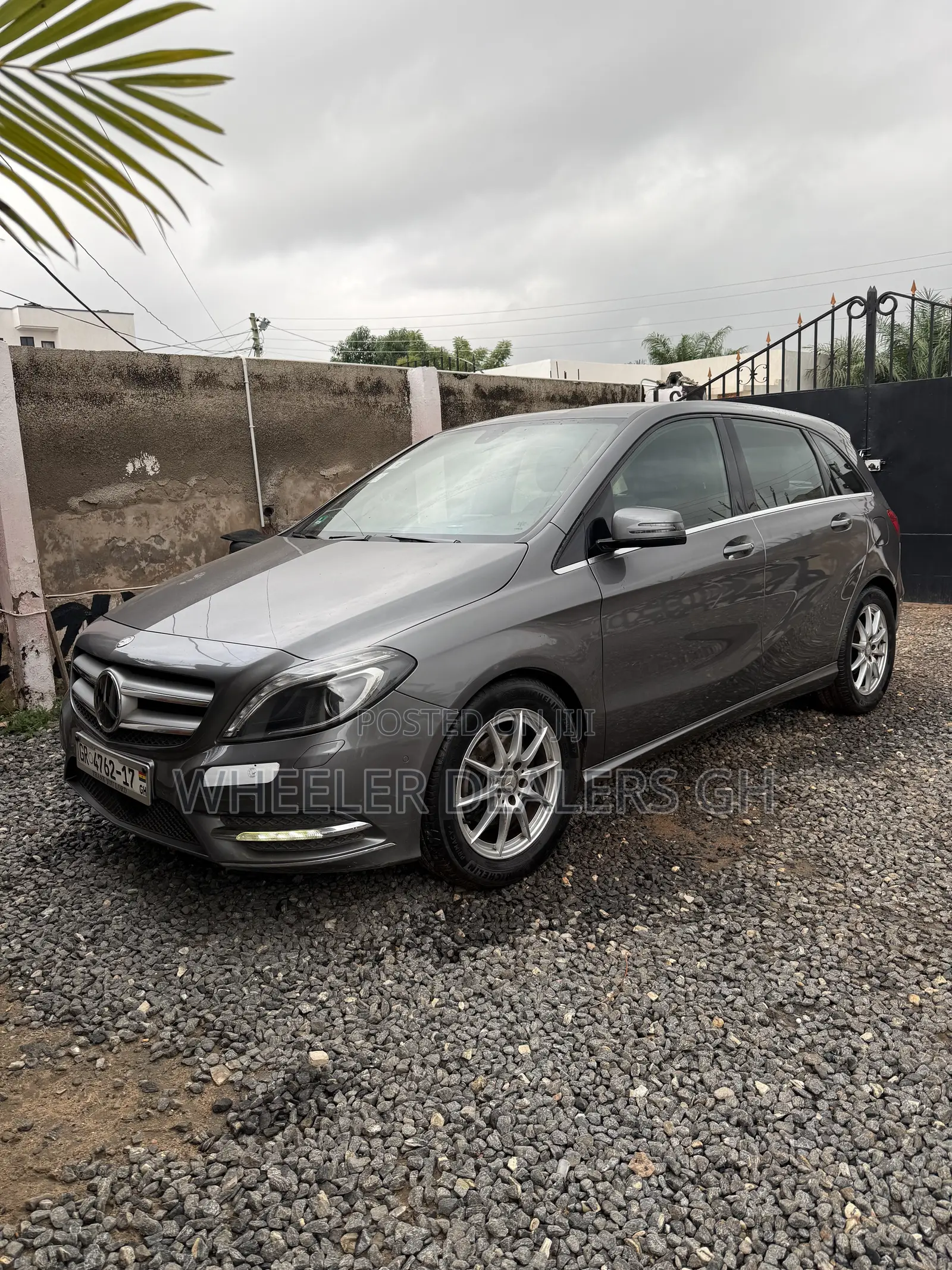 Mercedes-Benz B-Class B180 Petrol 2012 Gray