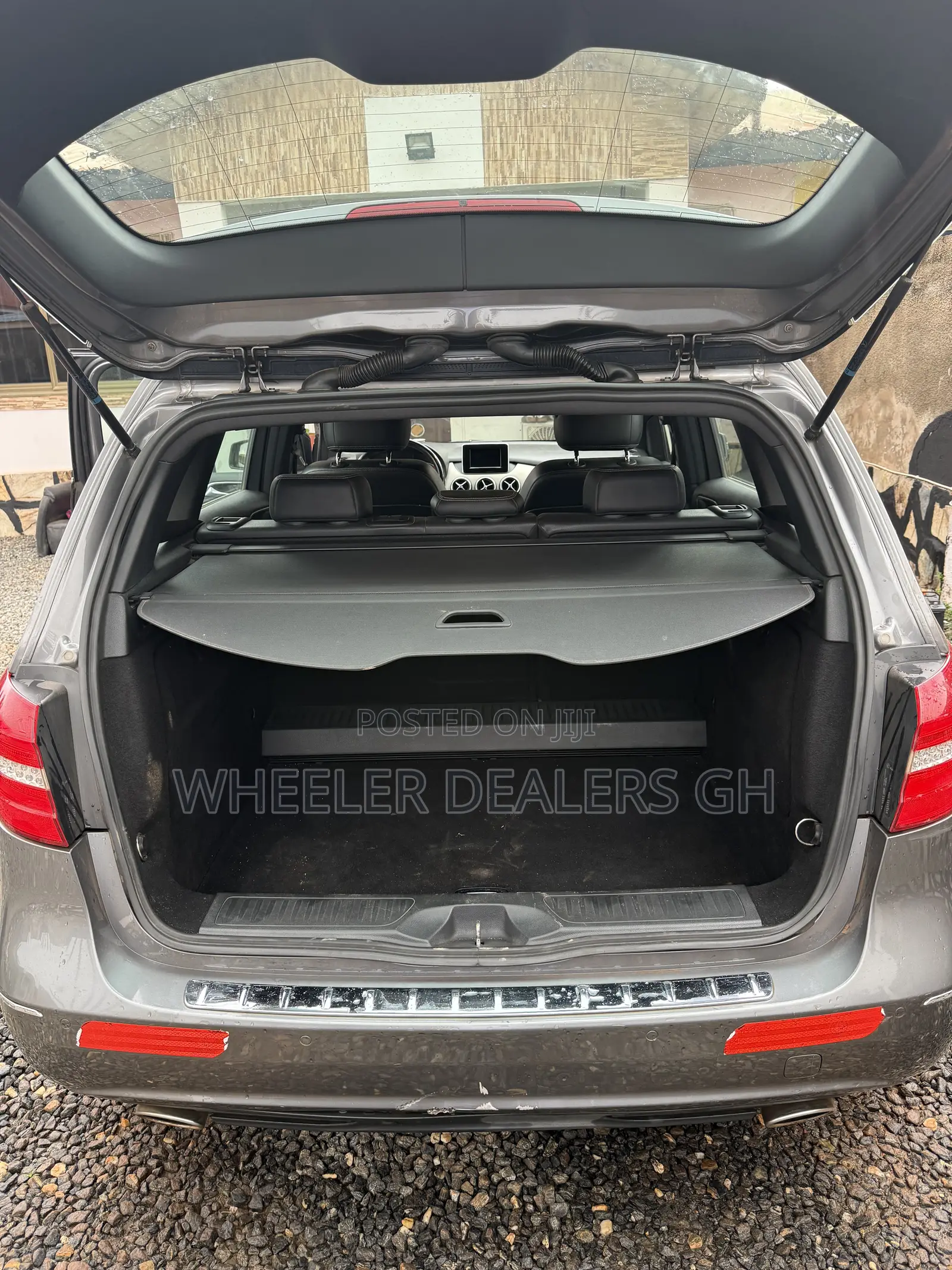 Mercedes-Benz B-Class B180 Petrol 2012 Gray