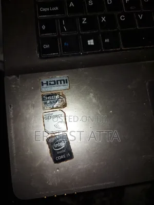 Laptop Clevo W370 12GB Intel Core i5 HDD+SSD 1T