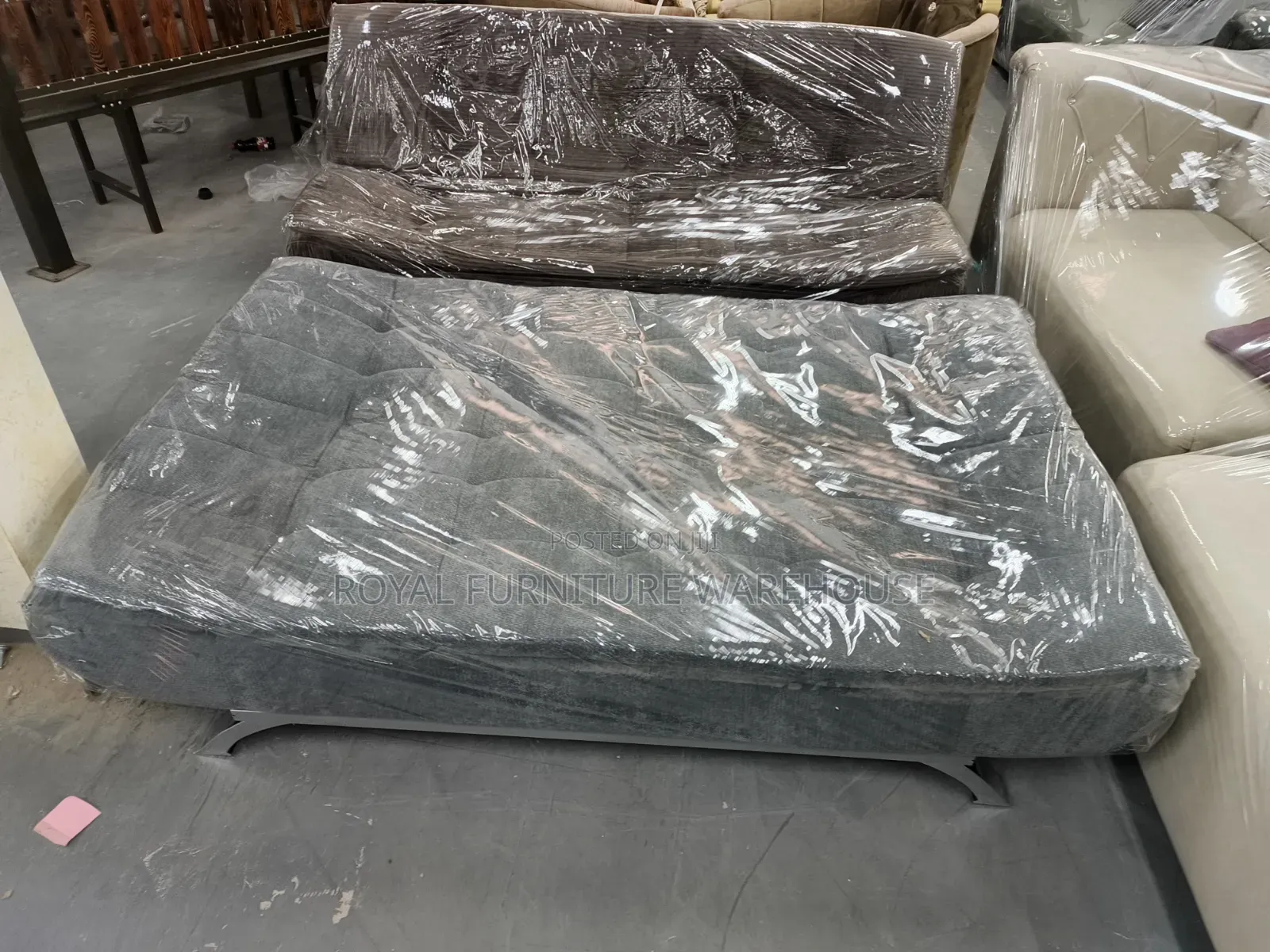 Comfort Convitible Sofa Bed (Convertible Click-Clack Futon Sofa Bed)