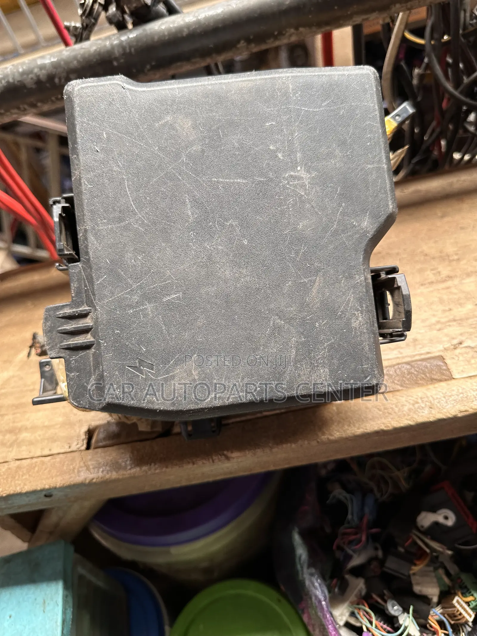 Hyundai Santa Fe 2021-23 Engine Fusebox