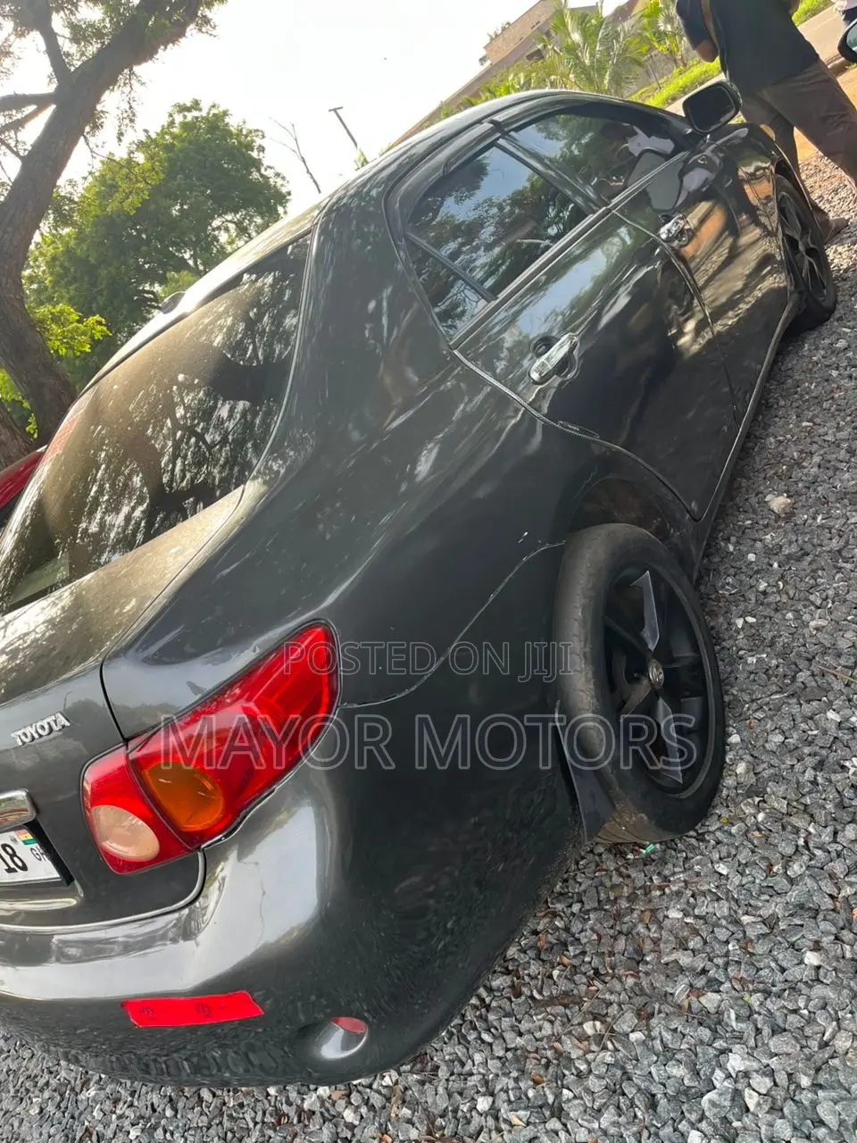 Toyota Corolla LE 4dr Sedan (1.8L 4cyl 4A) 2010 Gray