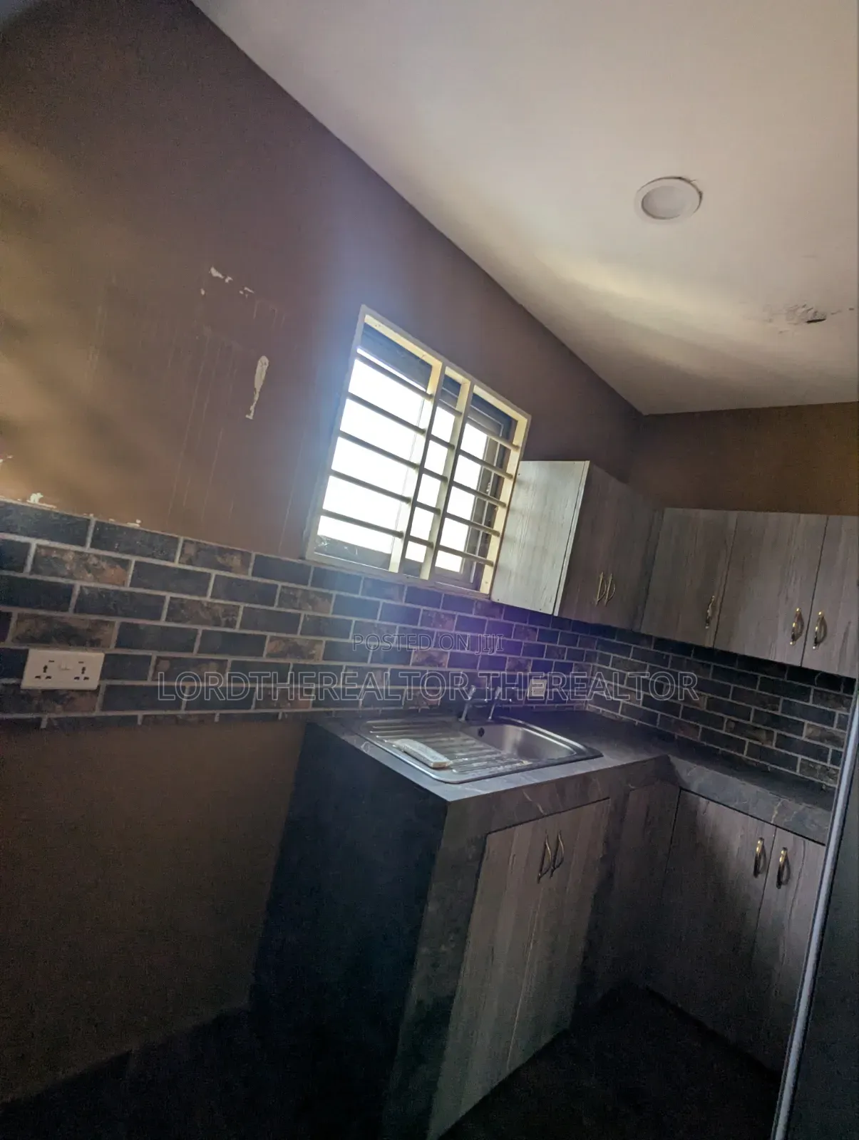 1bdrm Apartment in Pokuase for rent