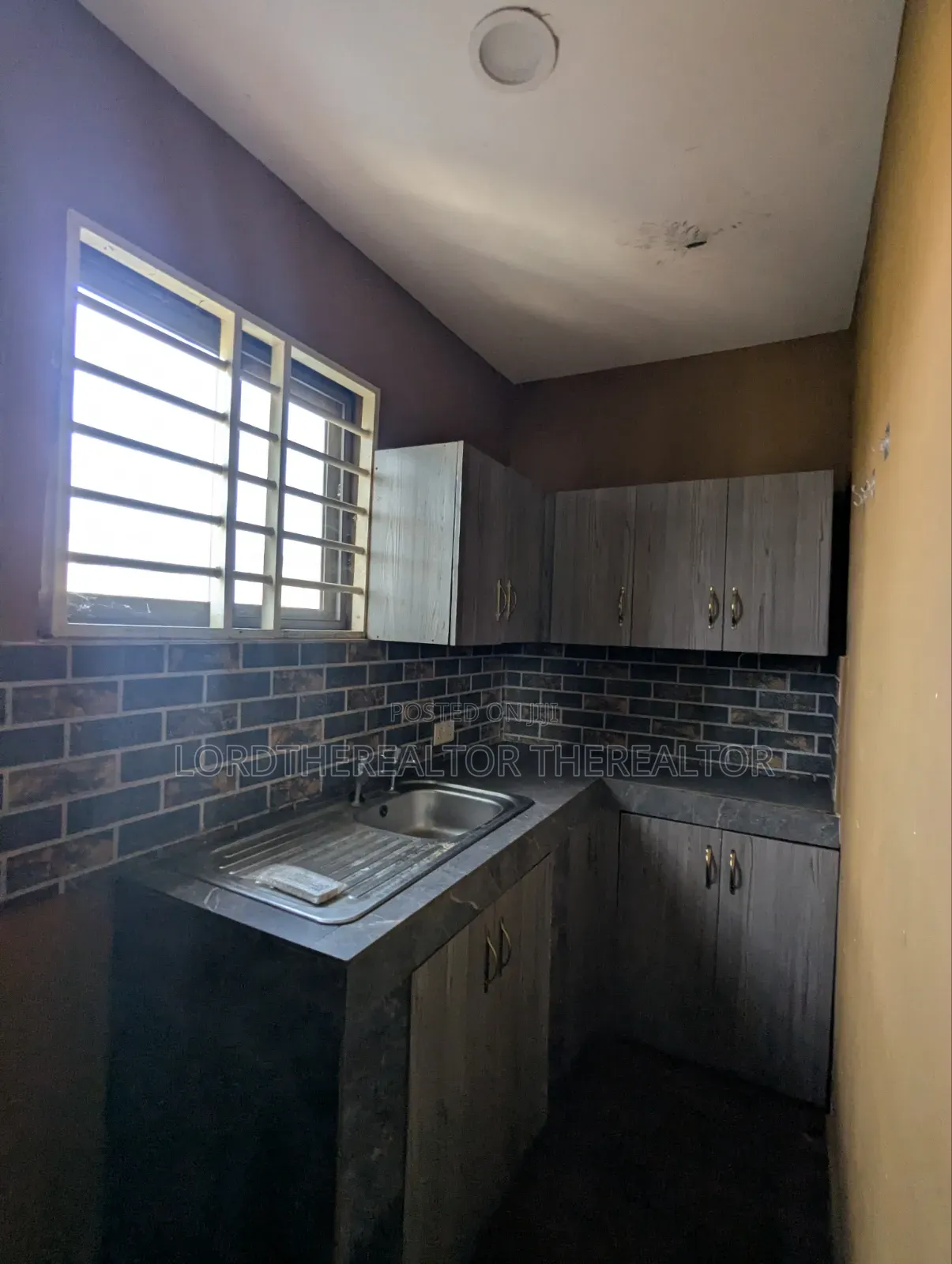 1bdrm Apartment in Pokuase for rent