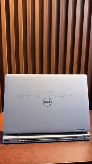 Laptop Dell Latitude 5330 32GB Intel Core i7 SSD 512GB
