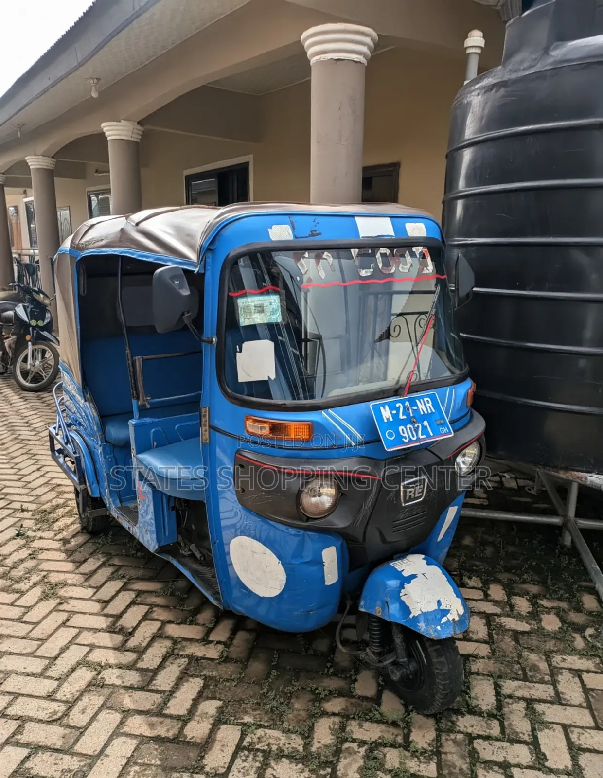 Bajaj RE 2021 Blue