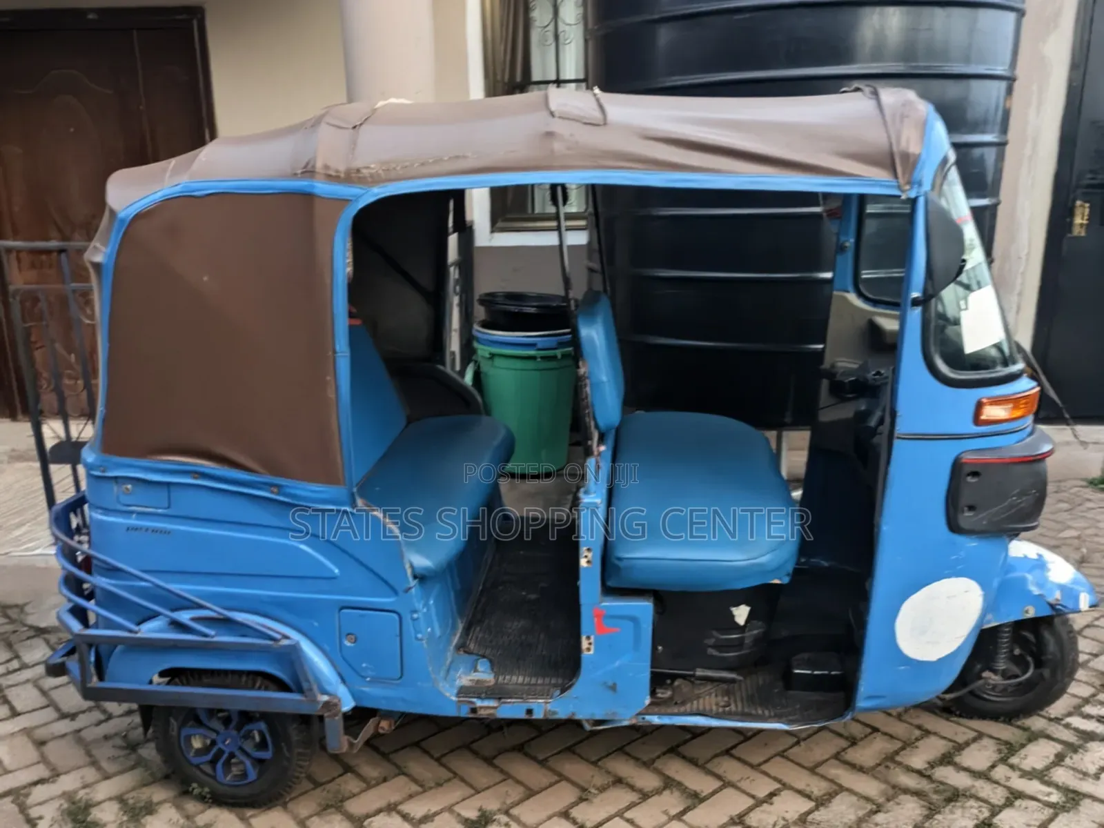Bajaj RE 2021 Blue