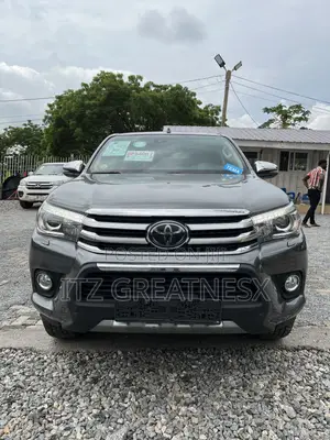Toyota Hilux Revo Double Cab Deisel 2.8 AWD 2018 Silver