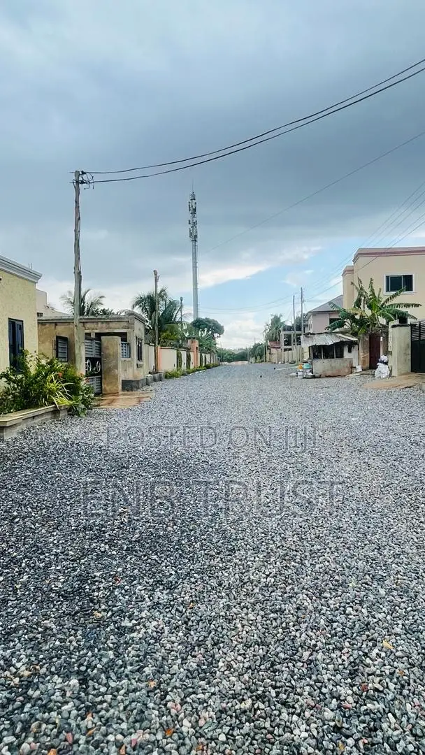 4bdrm Duplex in Kwabenya, Ga East Municipal for sale