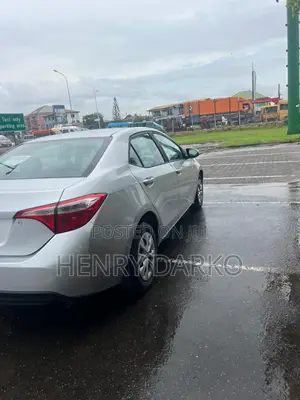 Toyota Corolla 2015 Silver