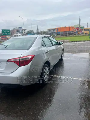 Toyota Corolla 2015 Silver