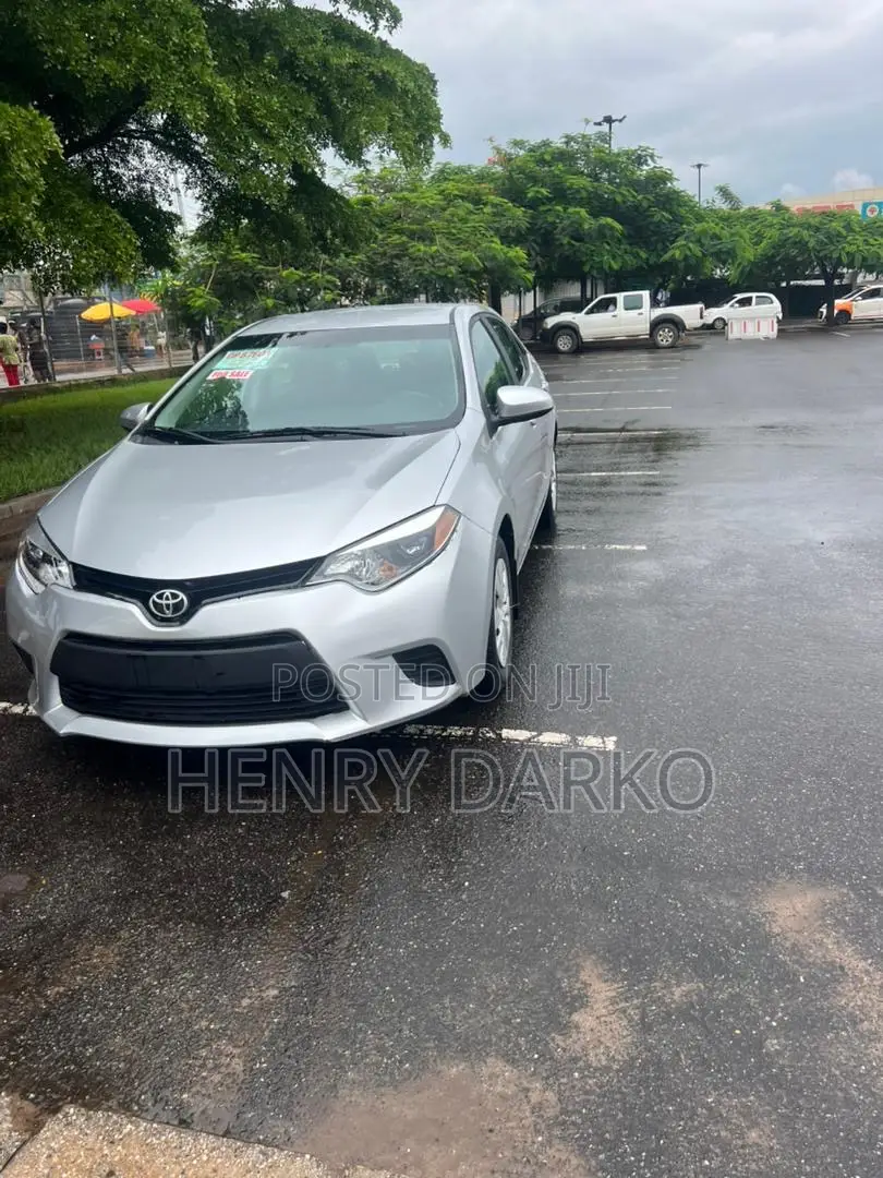 Toyota Corolla 2015 Silver