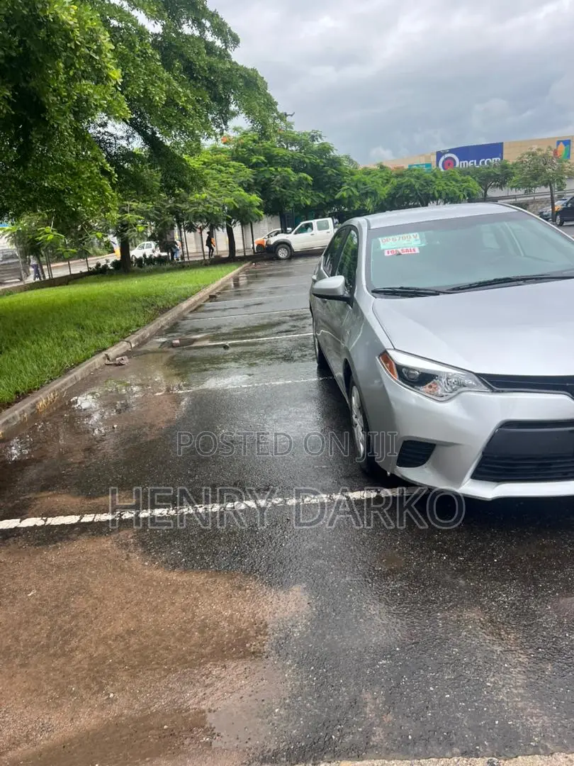 Toyota Corolla 2015 Silver