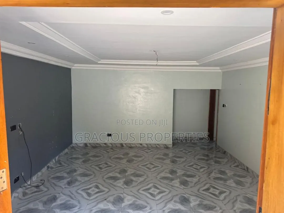 2bdrm Apartment in Gracious Properties, Mallam for rent