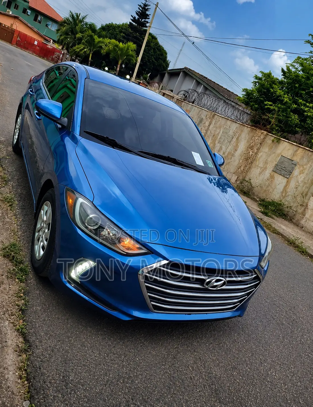 Hyundai Elantra Limited Sedan FWD (2.0L 4cyl 6A) 2017 Blue