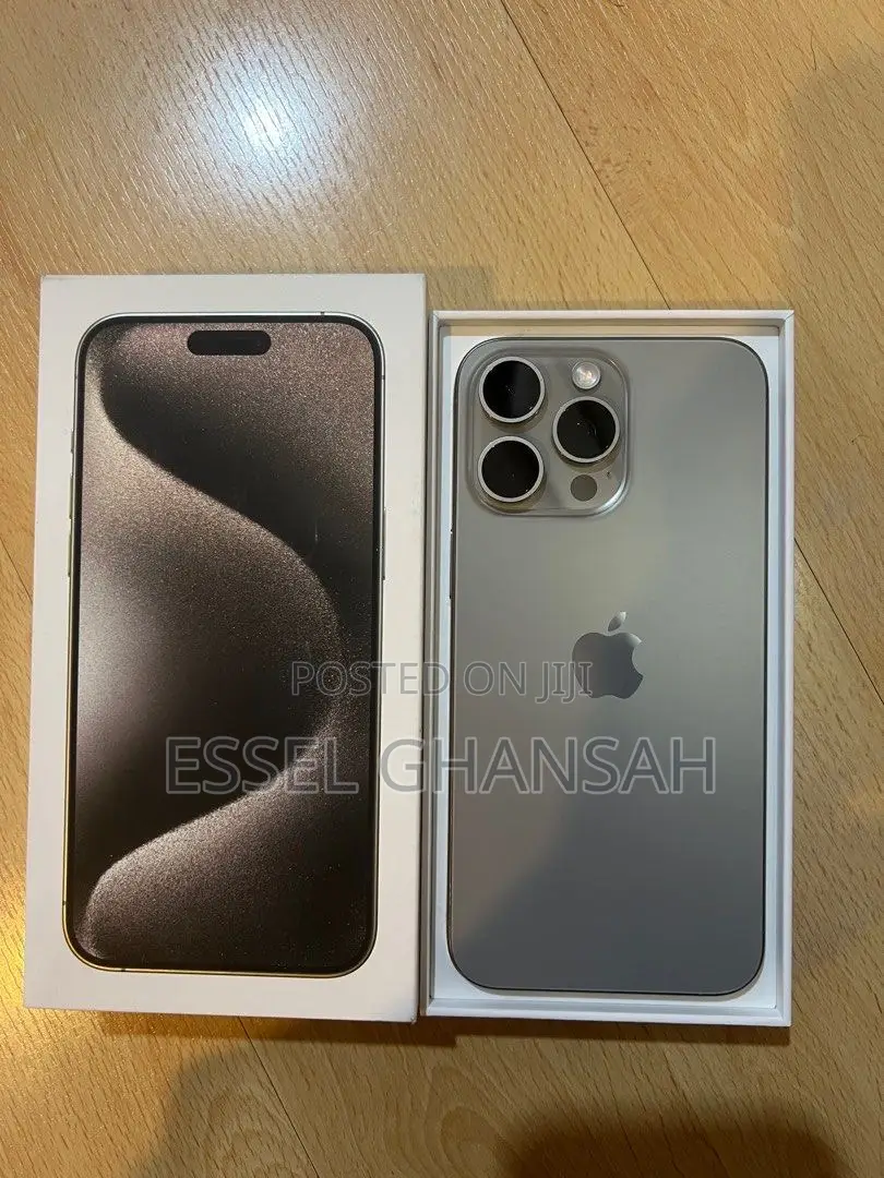Apple iPhone 15 Pro Max 256 GB Silver