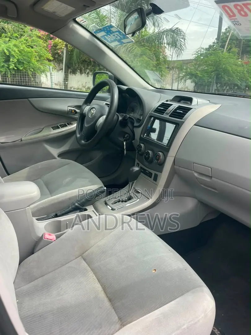 Toyota Corolla Fielder 2013 Black