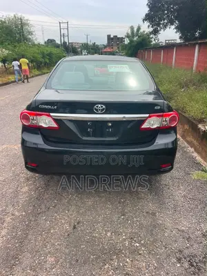 Toyota Corolla Fielder 2013 Black