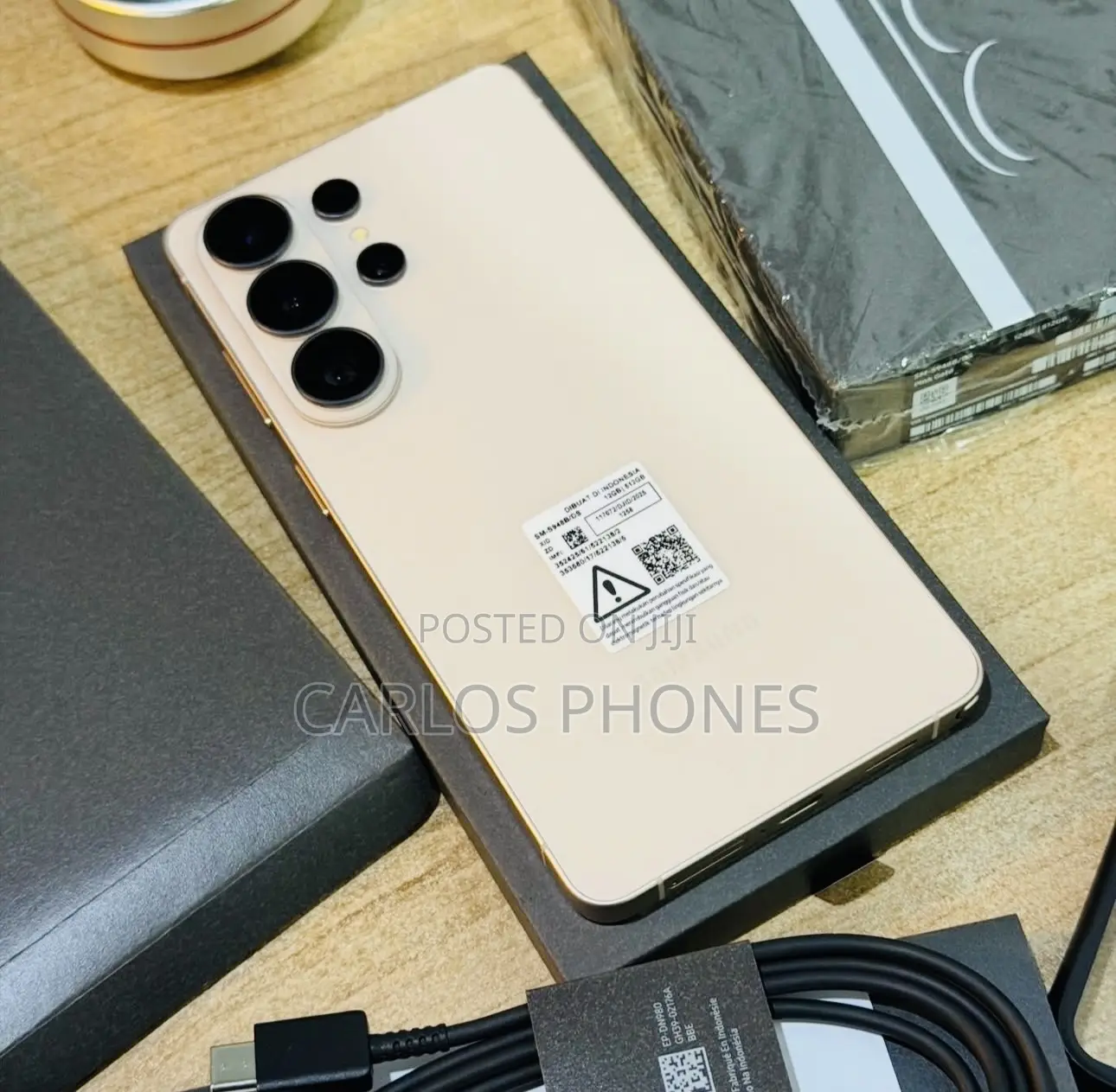 New Samsung Galaxy S26 Ultra 5G 1 TB Gold