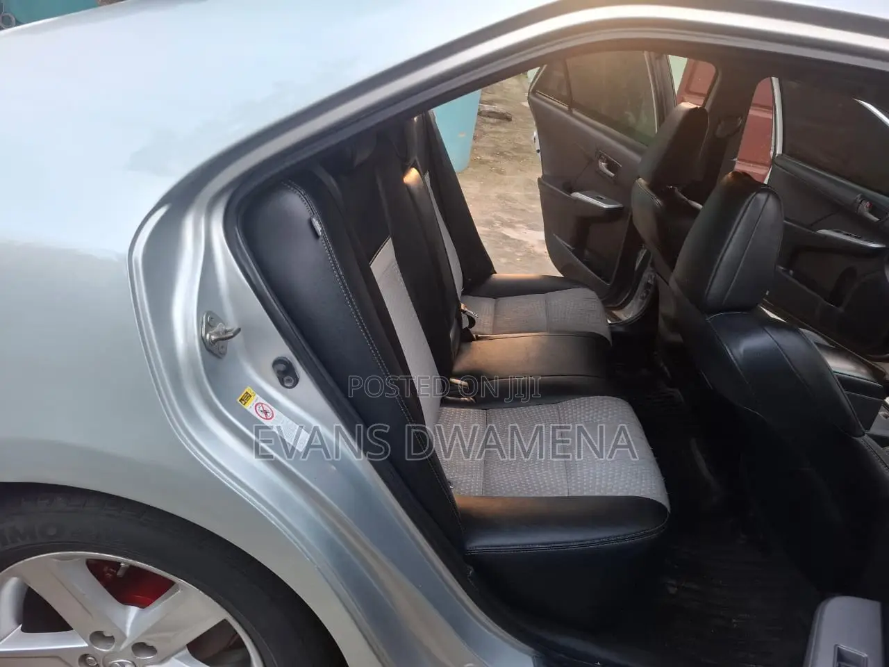 Toyota Camry SE 4dr Sedan (2.5L 4cyl 6A) 2014 Silver
