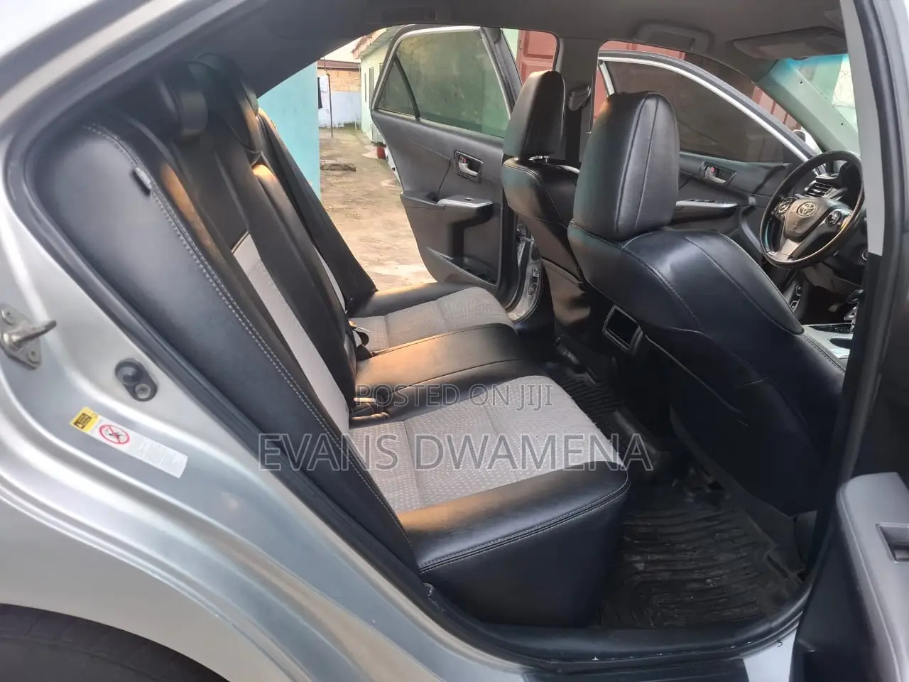 Toyota Camry SE 4dr Sedan (2.5L 4cyl 6A) 2014 Silver