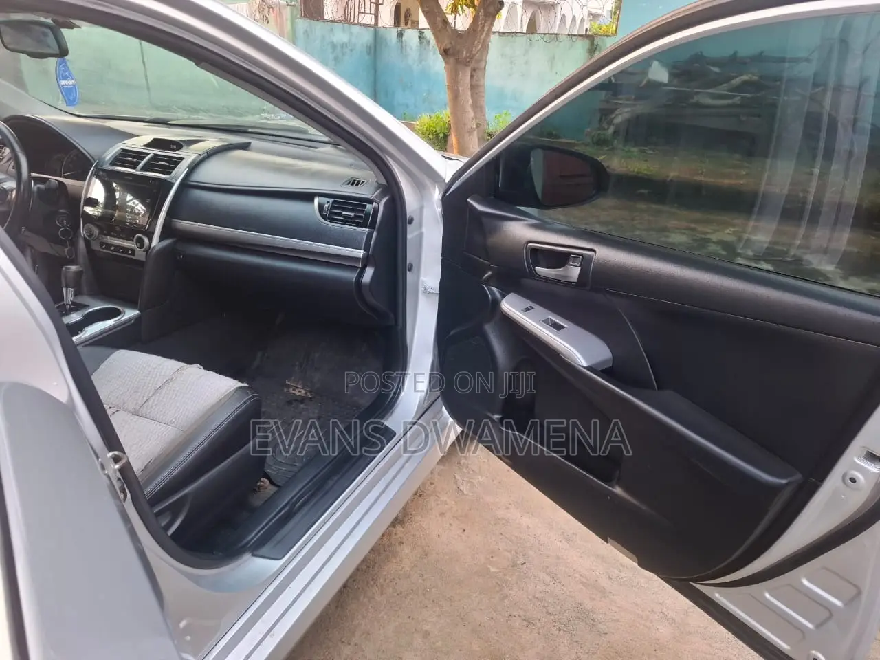Toyota Camry SE 4dr Sedan (2.5L 4cyl 6A) 2014 Silver