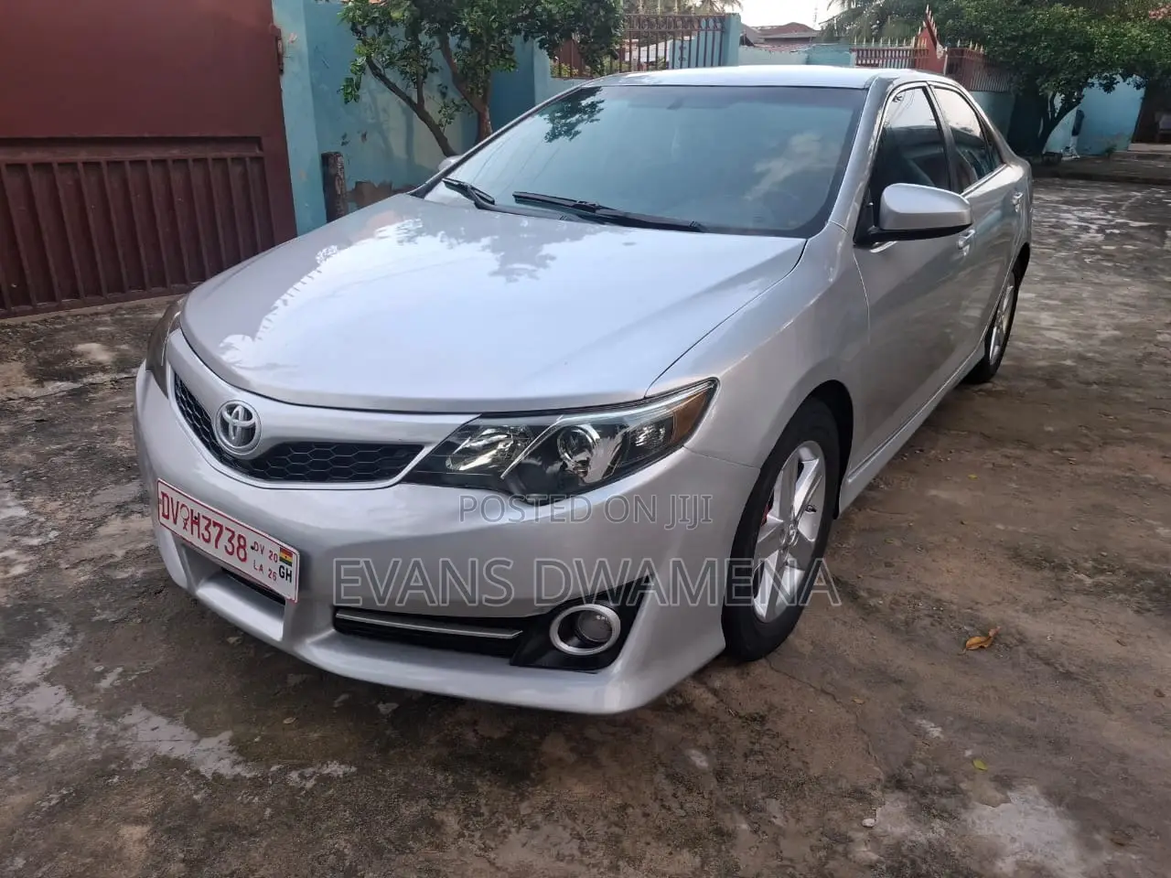 Toyota Camry SE 4dr Sedan (2.5L 4cyl 6A) 2014 Silver