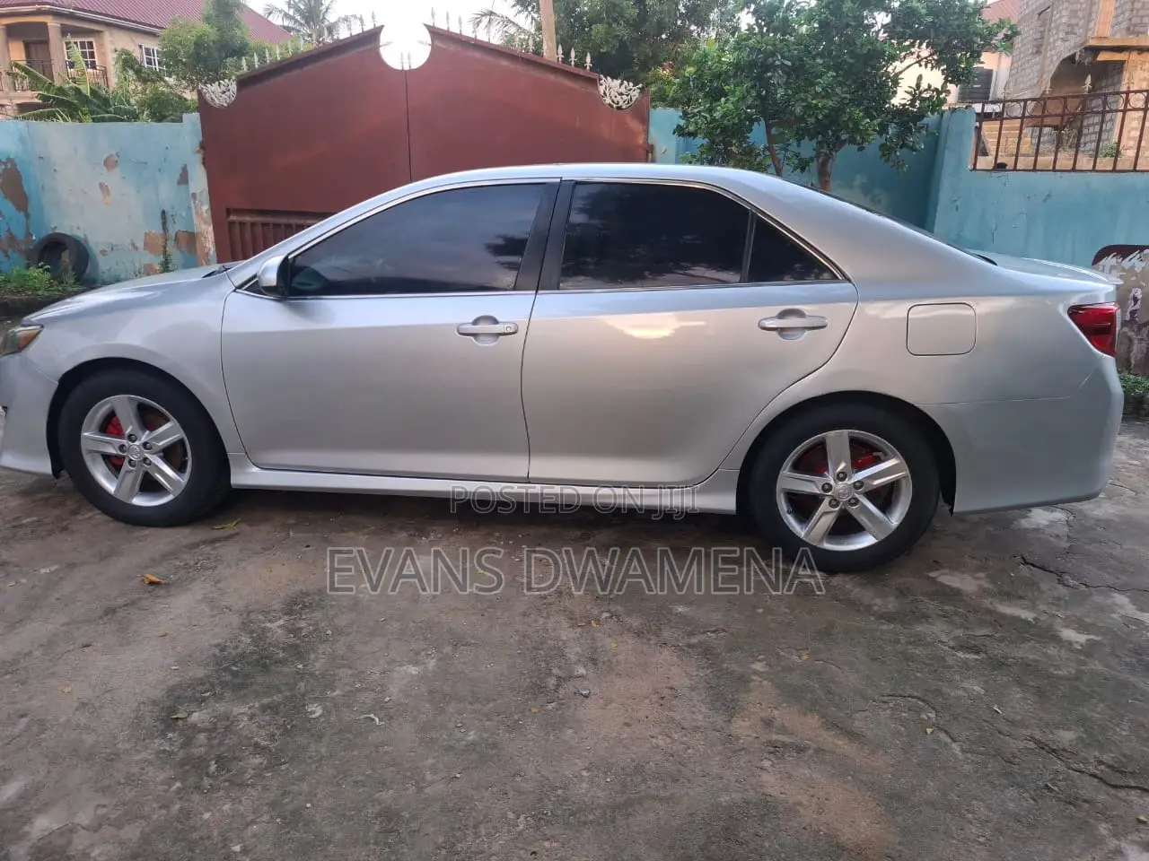 Toyota Camry SE 4dr Sedan (2.5L 4cyl 6A) 2014 Silver