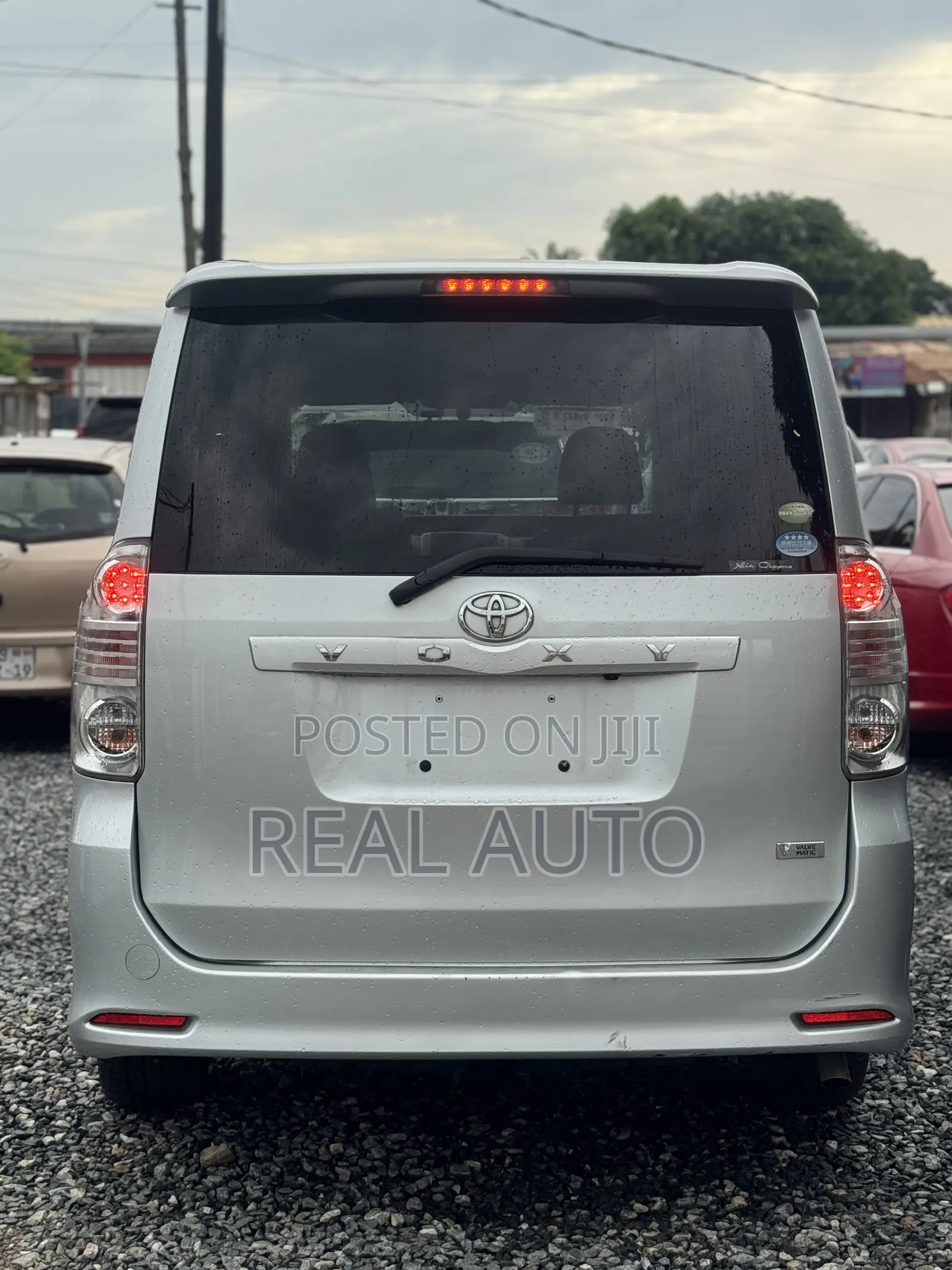 Toyota Voxy SV Premium 2014 Silver