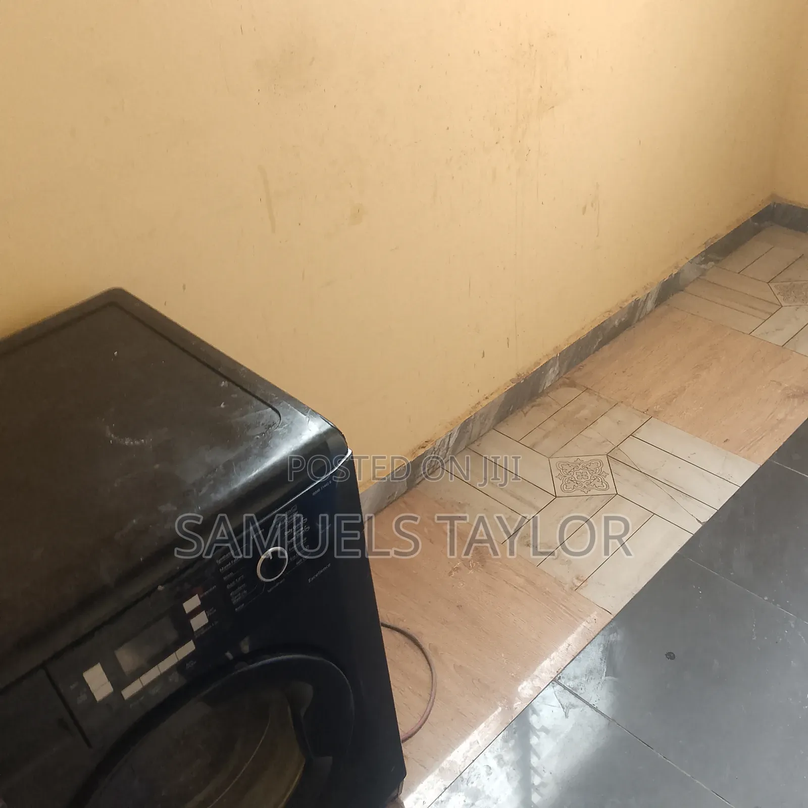 1bdrm Apartment in Dansoman, Round About for rent